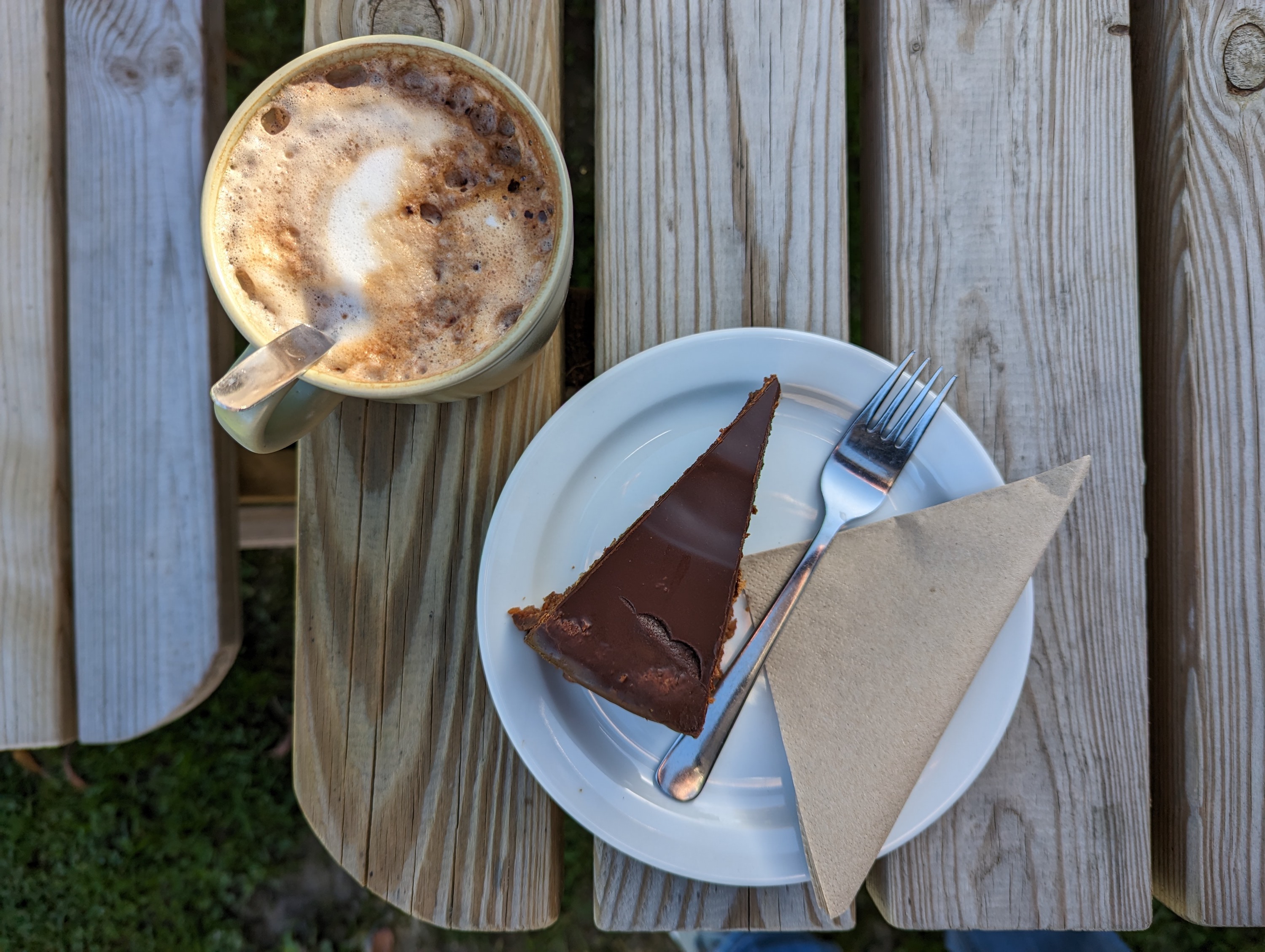 Main camera photo taken with the Google Pixel 7.